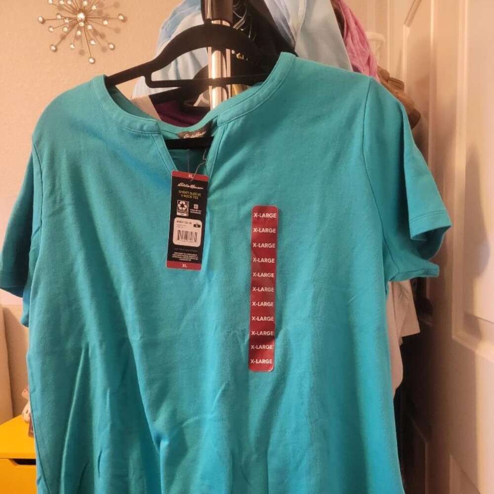 Eddie Bauer comfortable tee